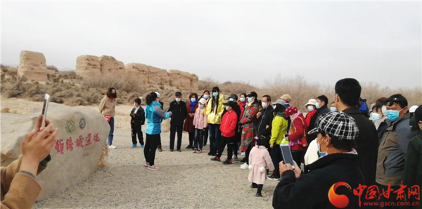 “引客入瓜”開門紅！瓜州迎來(lái)景區(qū)復(fù)工后首個(gè)旅行團(tuán)