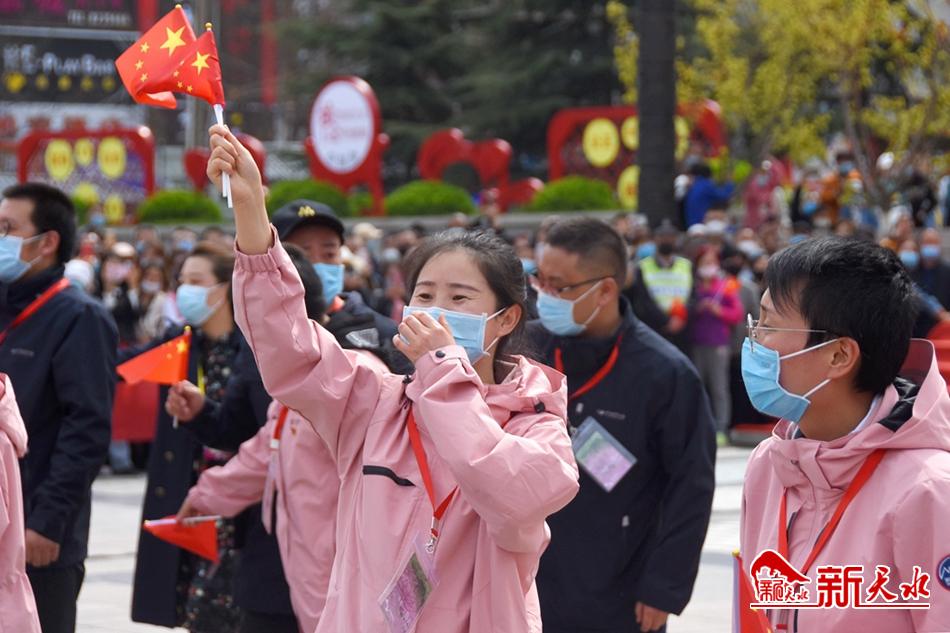 天水馳援武漢第二批19名醫(yī)護人員凱旋