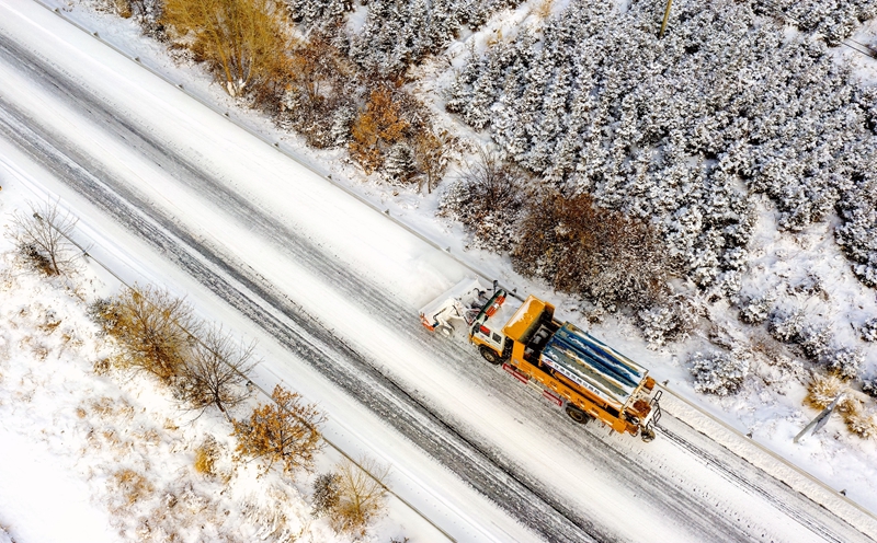 【隴拍客】甘肅張掖：公路除雪保暢通