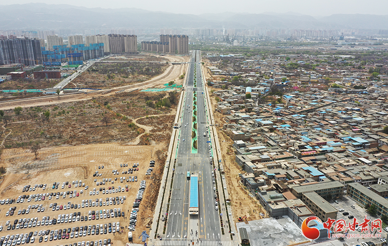 蘭州北濱河路至仁壽山景區(qū)主干道試通車